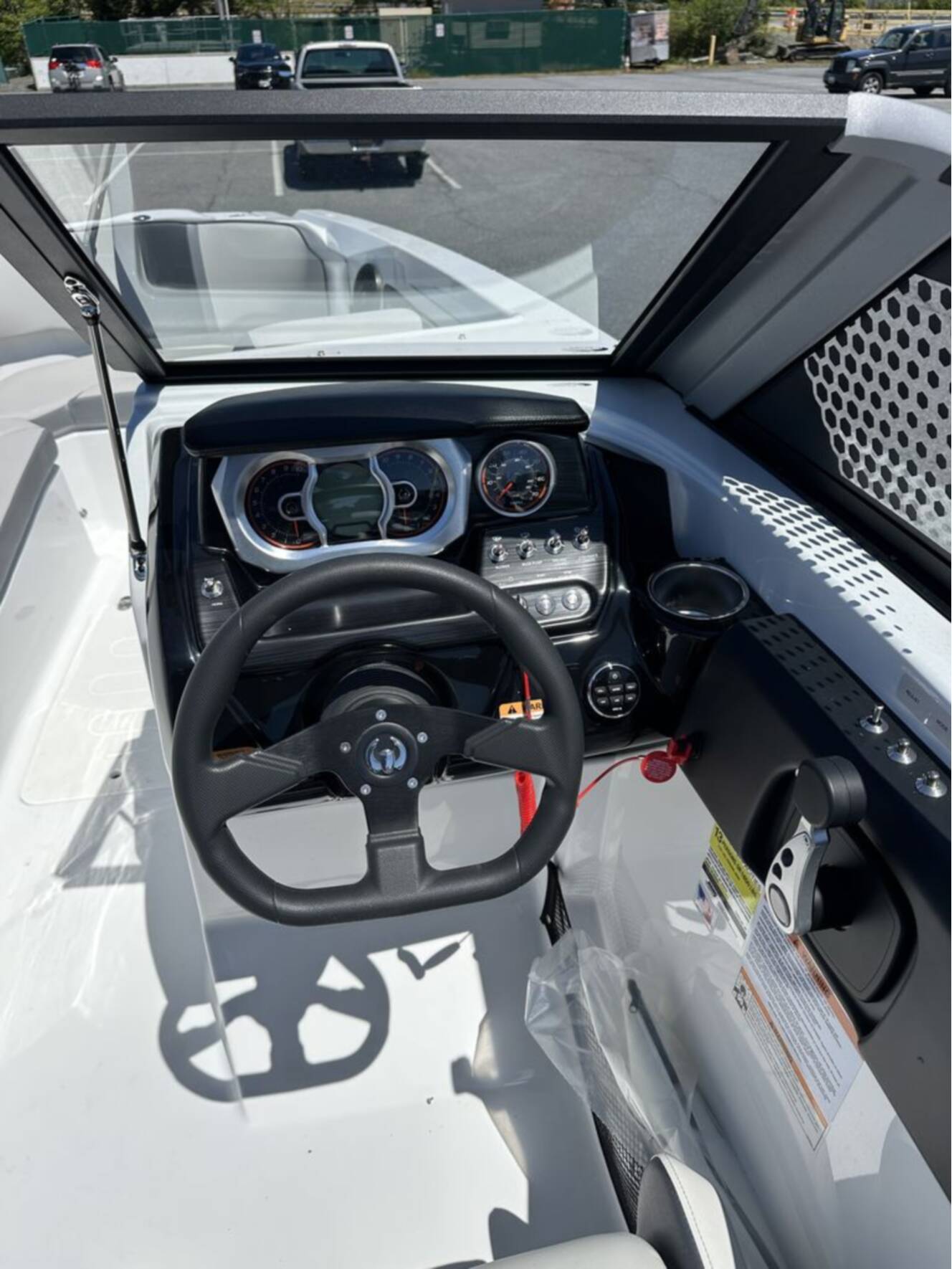 A photo of this 2026 Scarab 255 SE