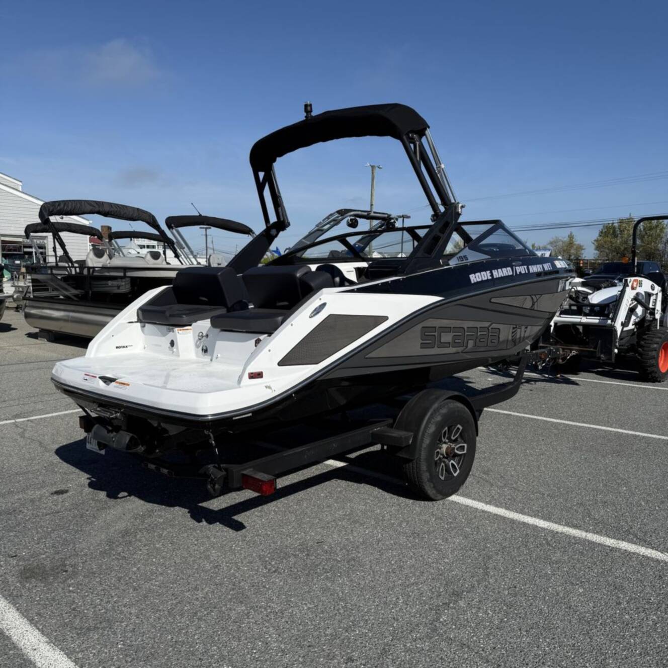 A photo of this 2024 Scarab 195 ID
