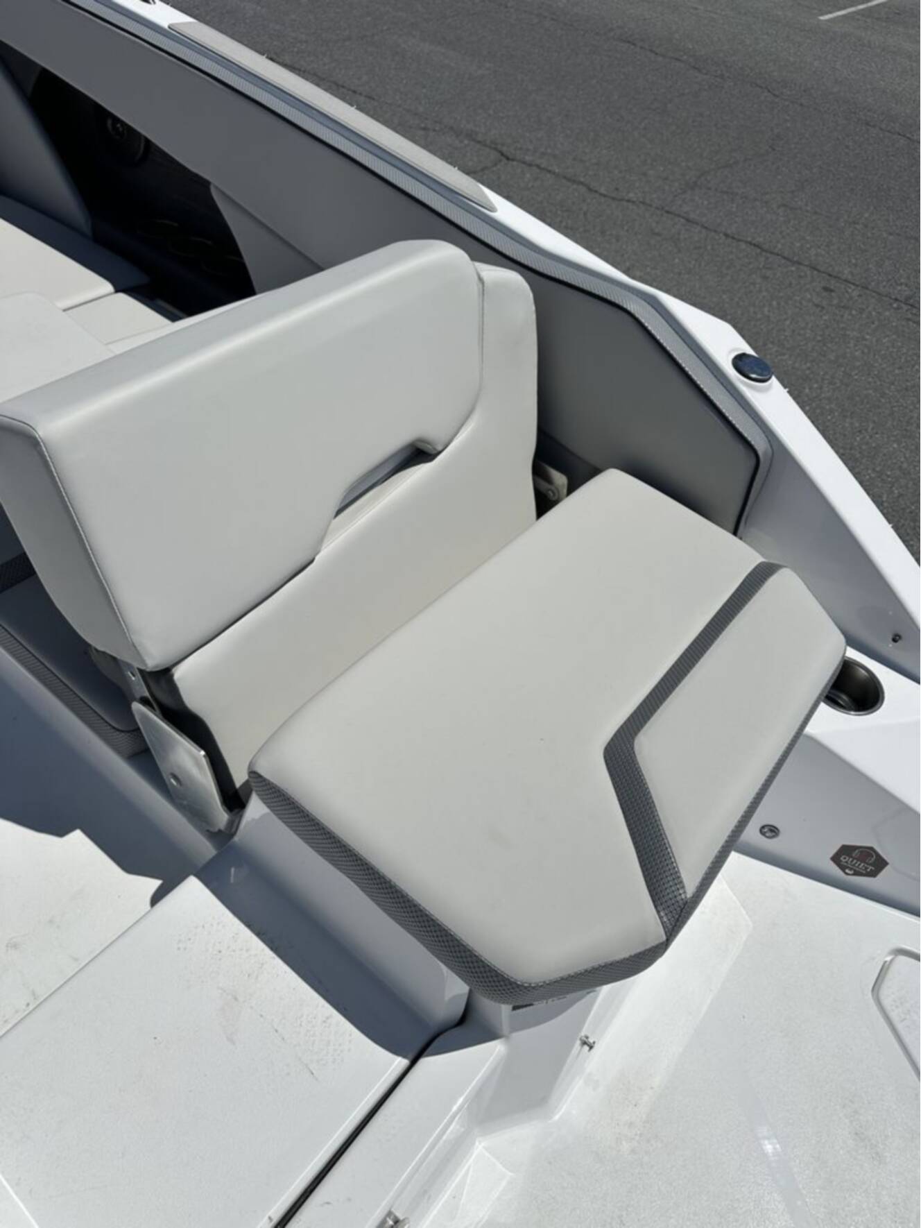 A photo of this 2026 Scarab 255 SE