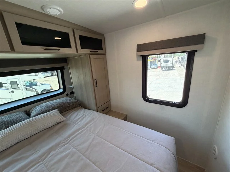 2026 Forest River Rockwood UltraLite 2706BH