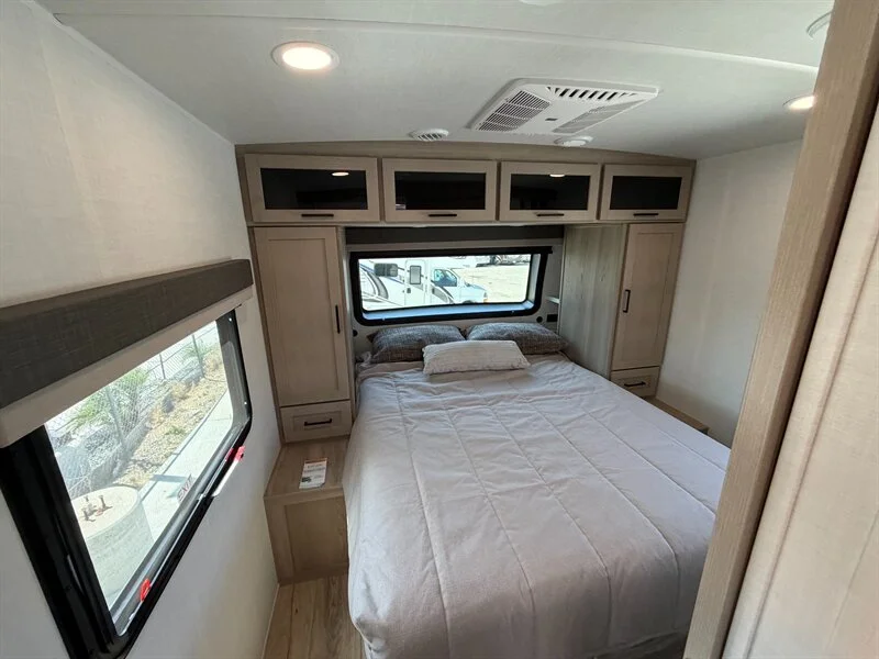 2026 Forest River Rockwood UltraLite 2706BH