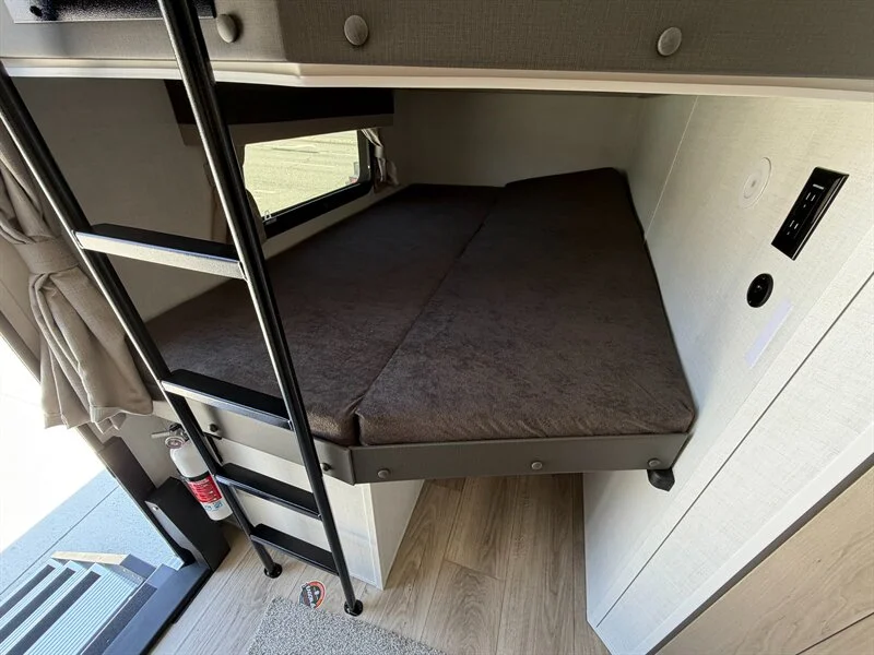2026 Forest River Rockwood UltraLite 2706BH