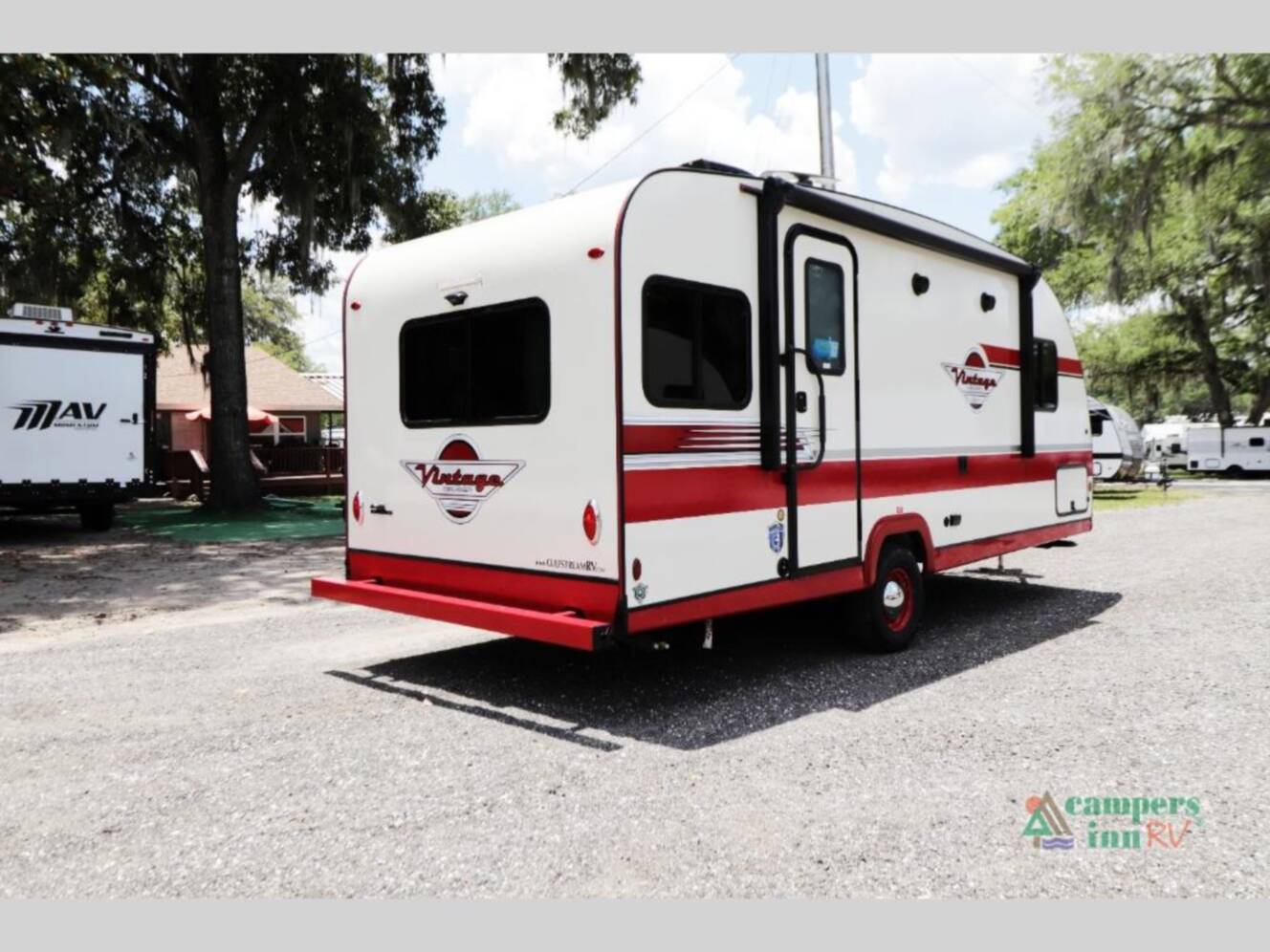 A photo of this 2026 Gulf Stream Rv Vintage Cruiser 19TWD