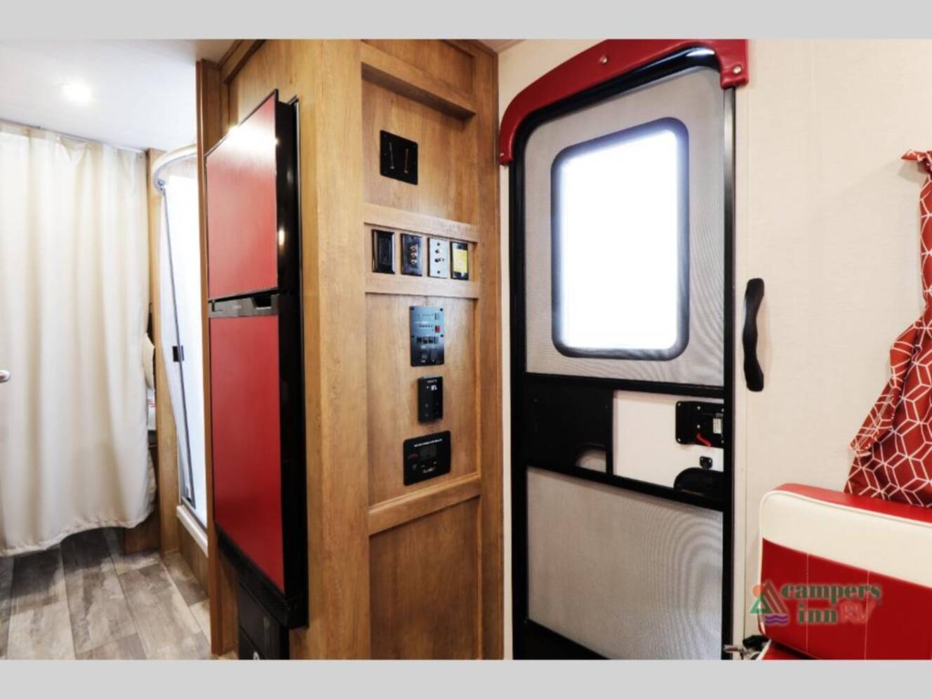 A photo of this 2026 Gulf Stream Rv Vintage Cruiser 19TWD
