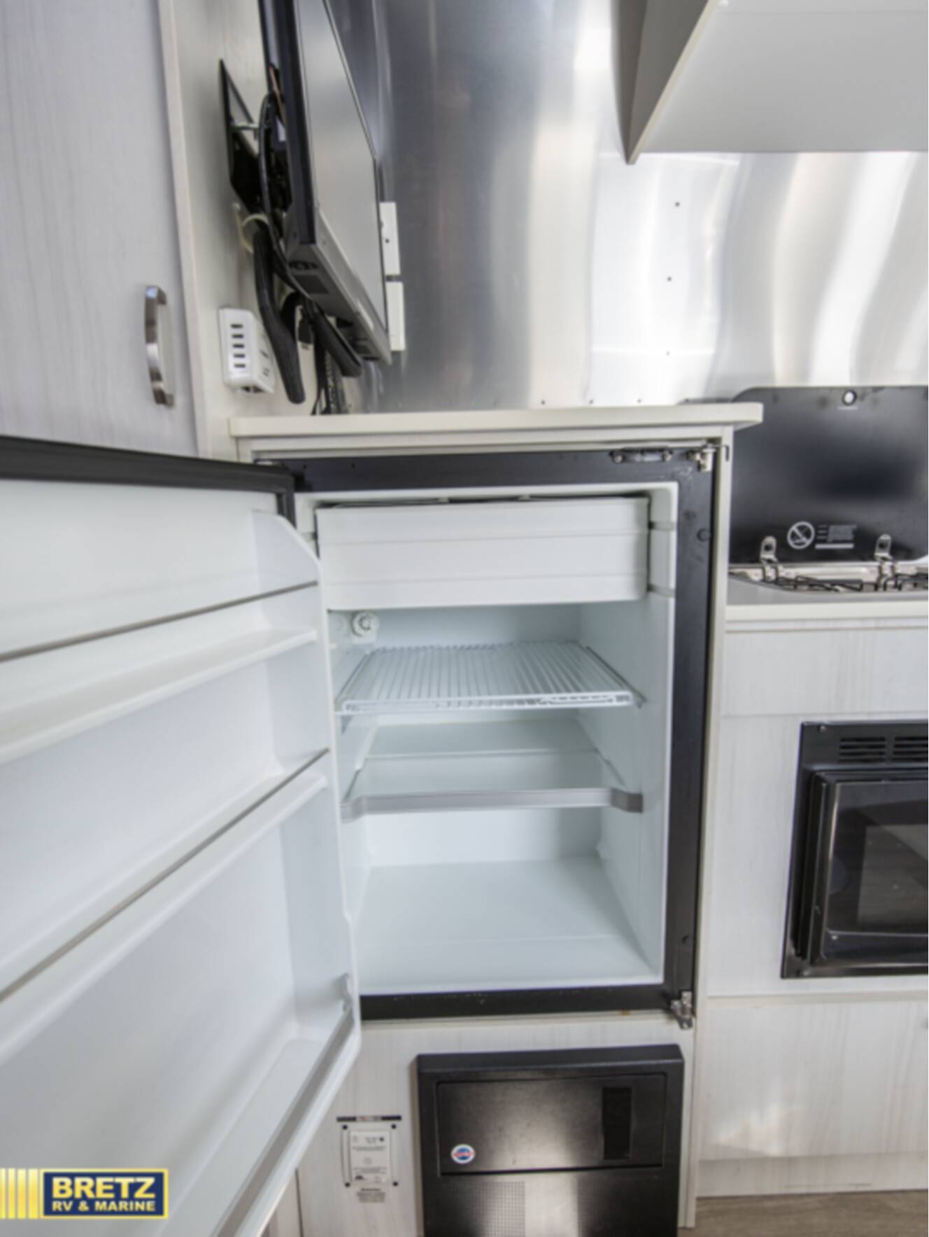 A photo of this 2021 Airstream Bambi 22FB