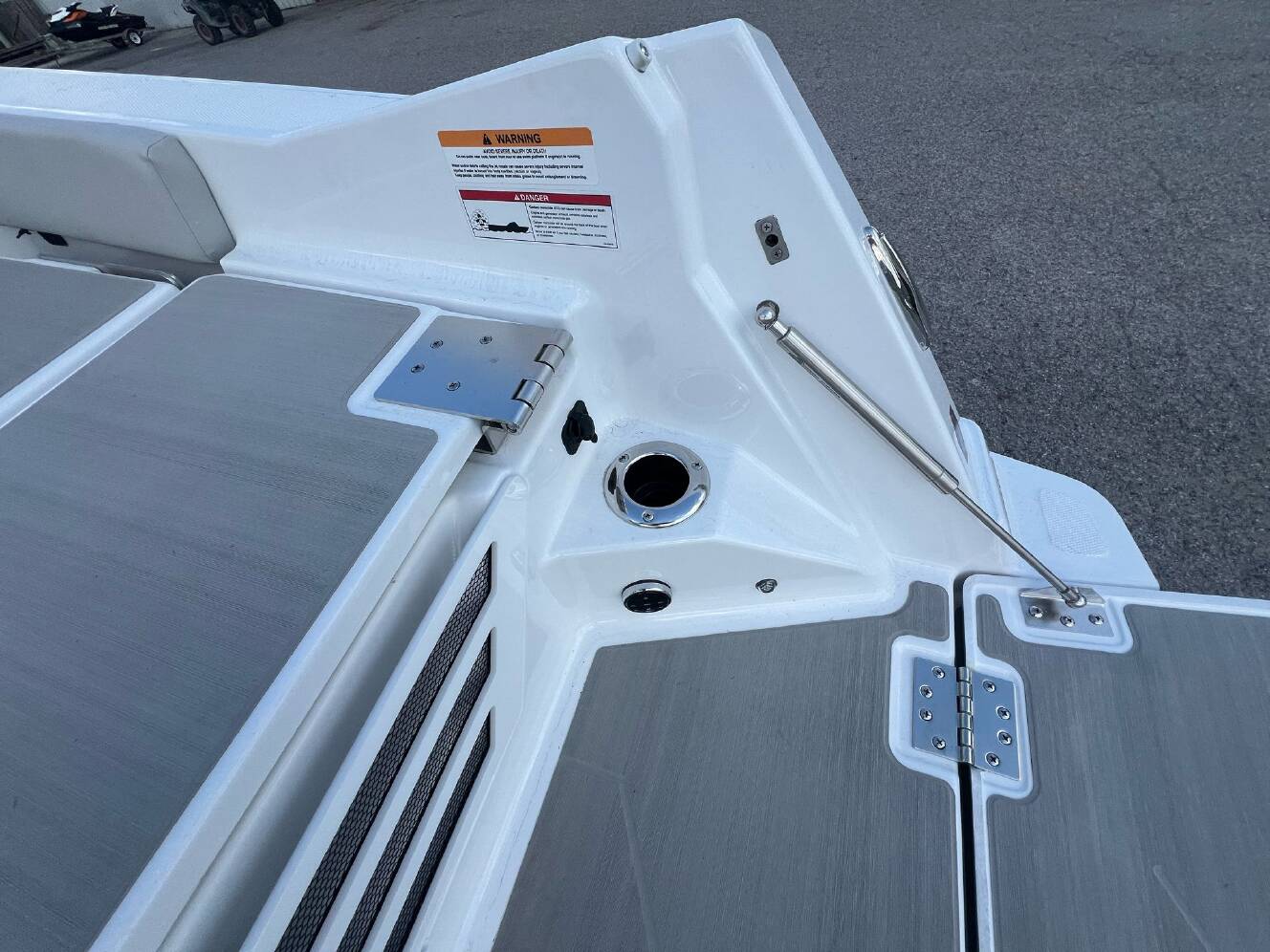 A photo of this 2025 Scarab 235 OPEN SE