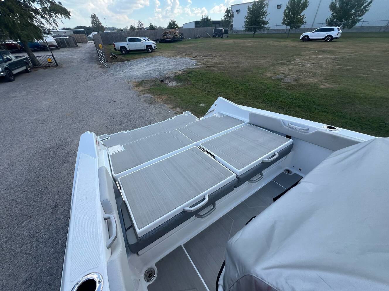 A photo of this 2025 Scarab 235 OPEN SE