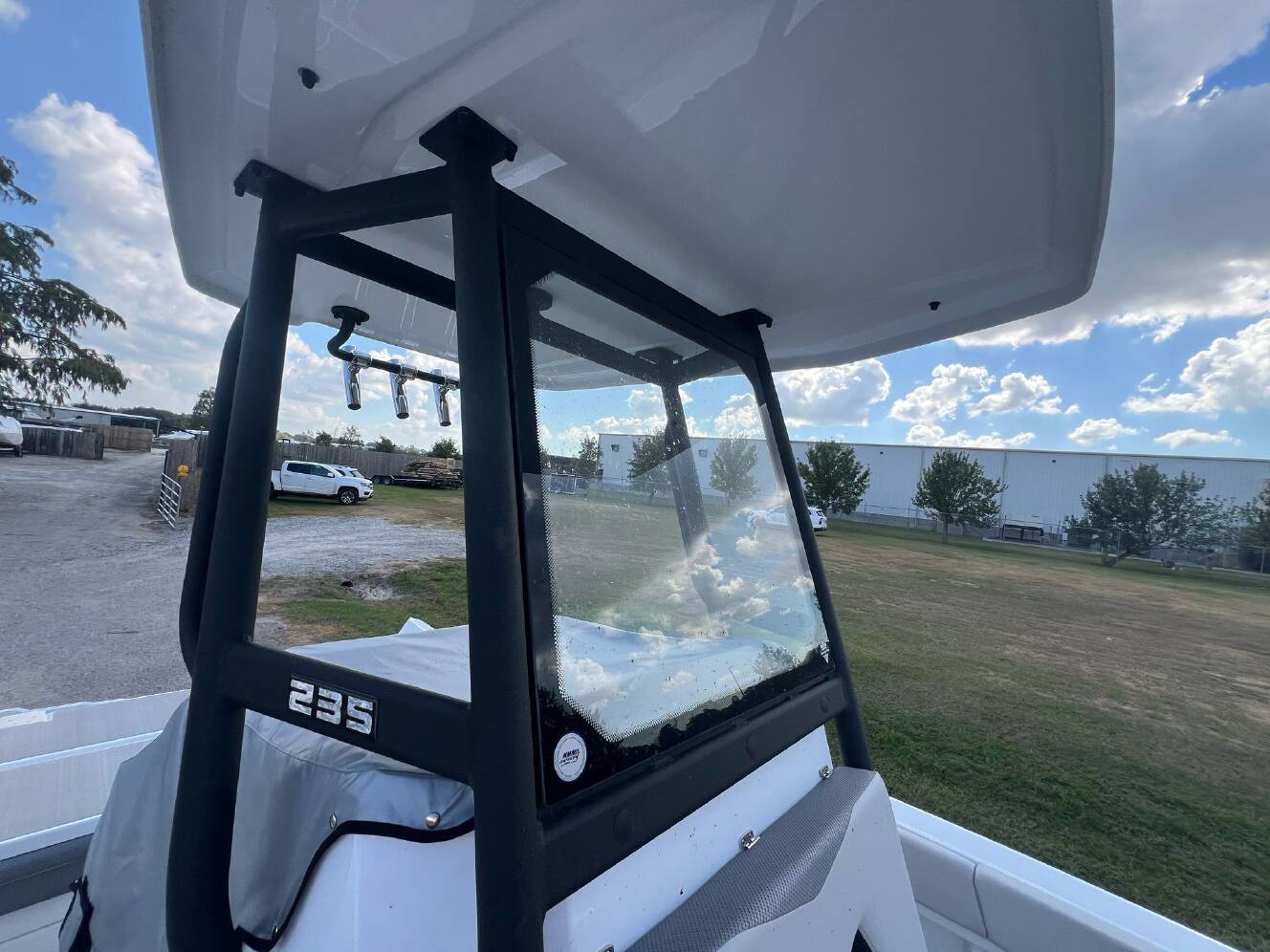 A photo of this 2025 Scarab 235 OPEN SE