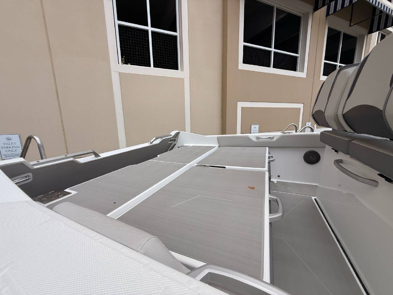 A photo of this 2026 Scarab 235 OPEN SE