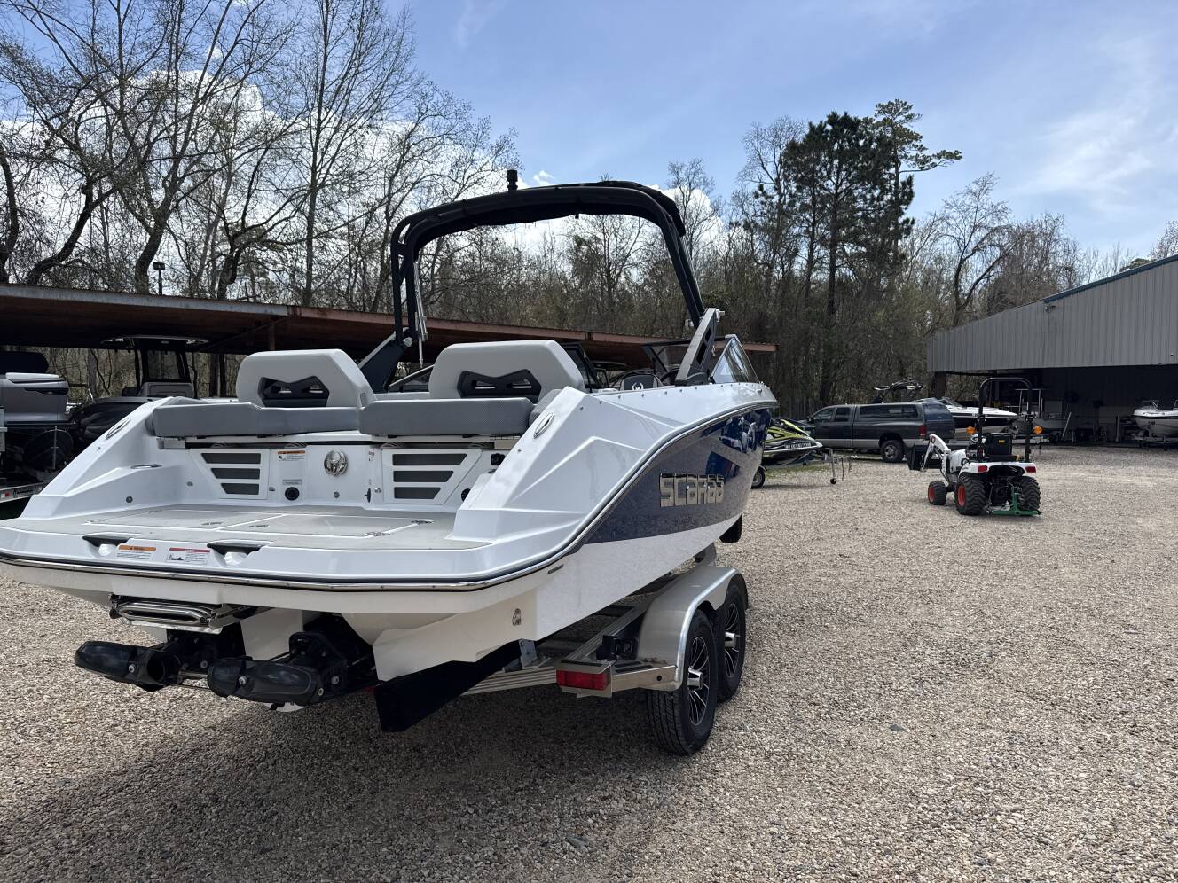 A photo of this 2026 Scarab 235 SE