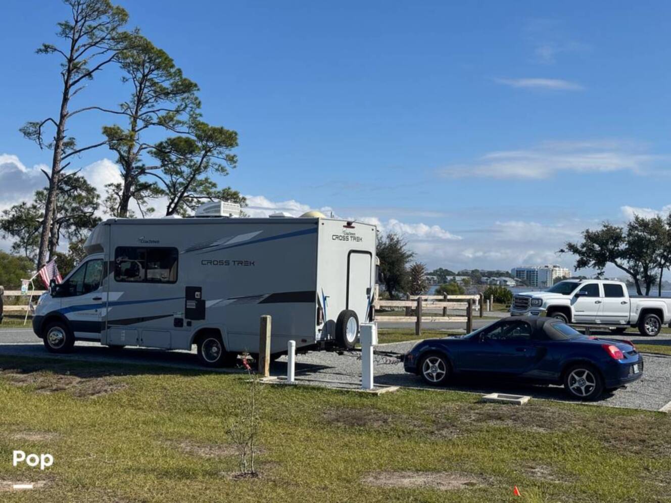 A photo of this 2018 Coachmen Cross Trek 21XG