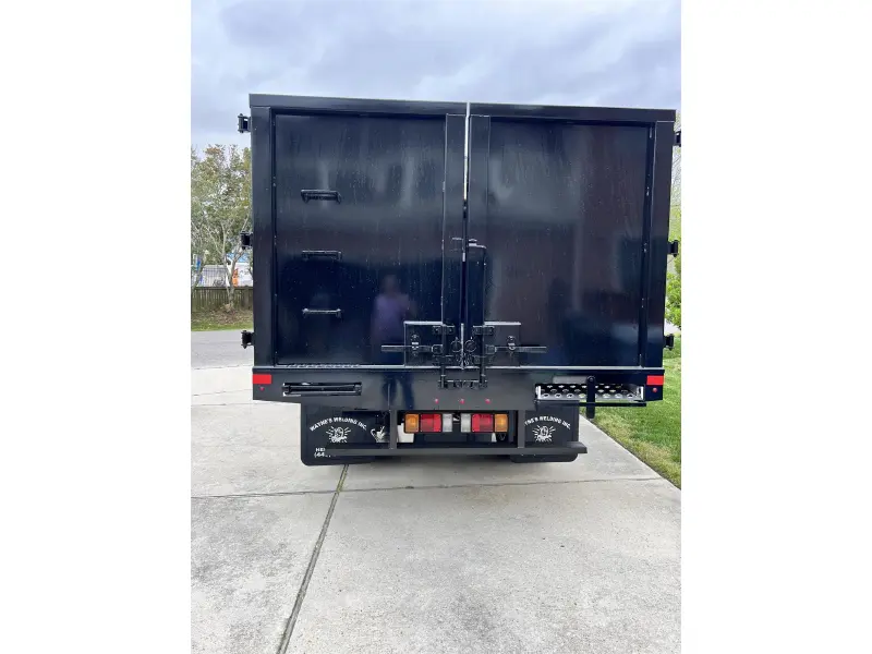2026 ISUZU NRR