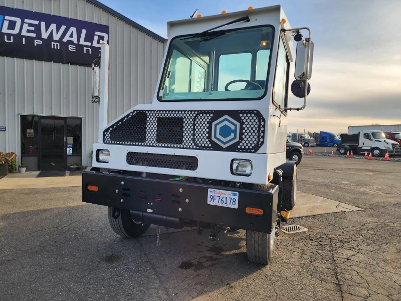 2017 CAPACITY SABRE5