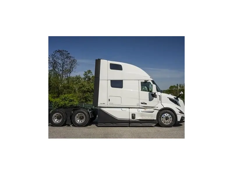 2025 VOLVO VNL64T860