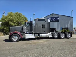 2014 KENWORTH W900L