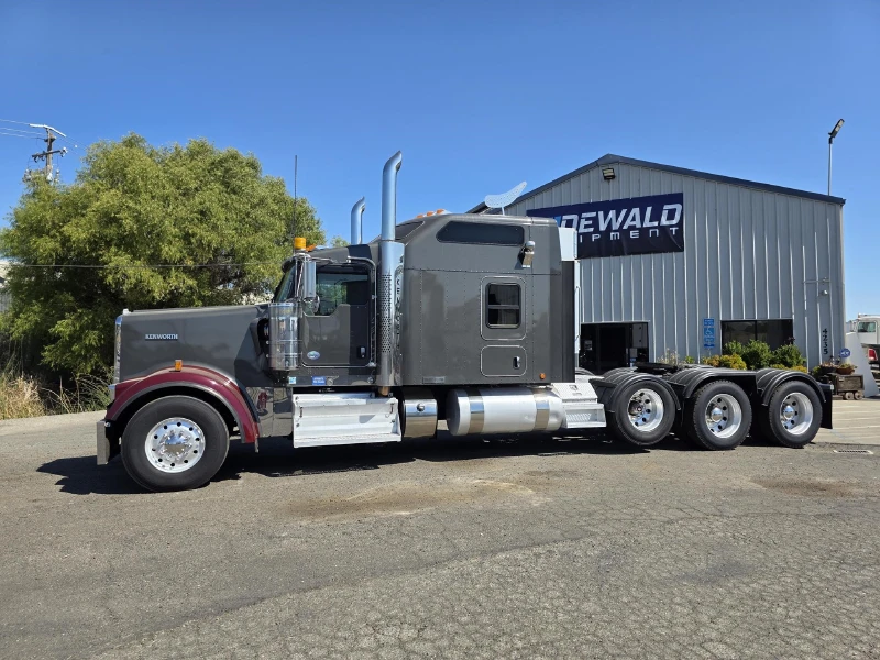 2014 KENWORTH W900L