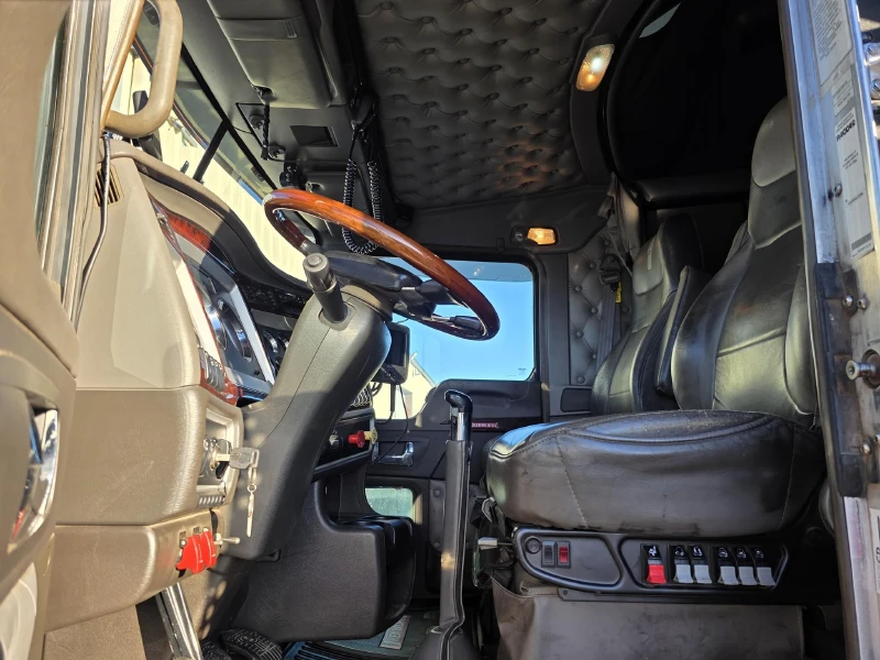 2014 KENWORTH W900L