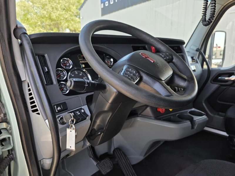 2021 KENWORTH T680