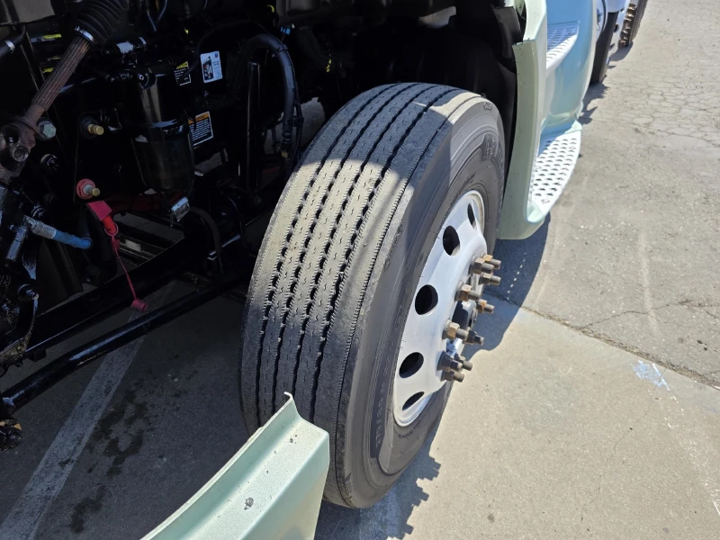 2021 KENWORTH T680