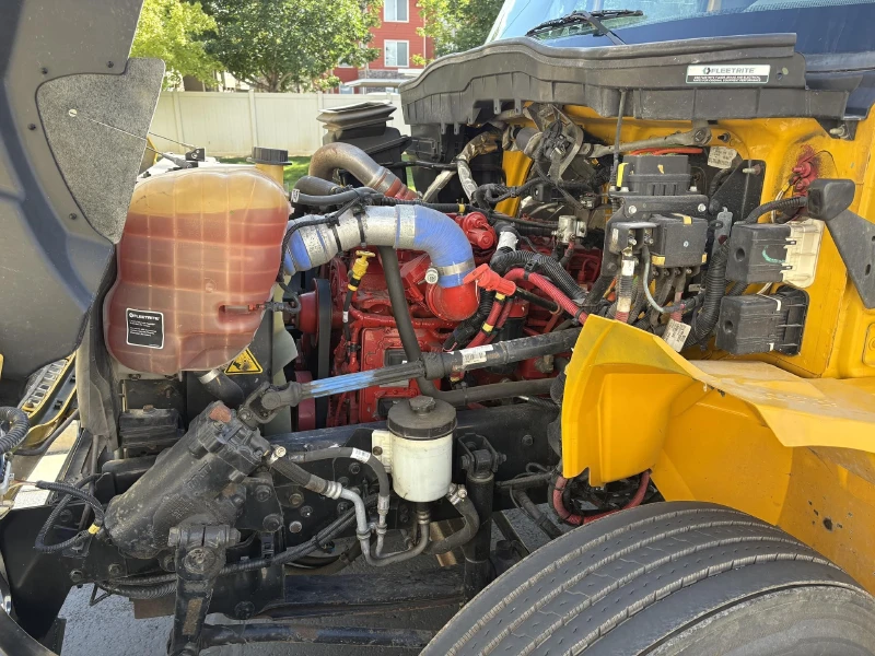 2019 INTERNATIONAL DURASTAR 4300