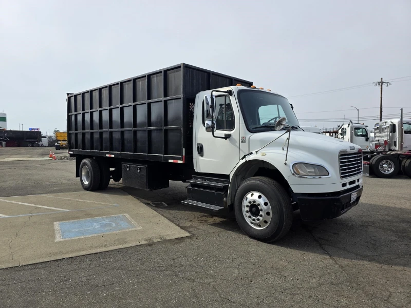 2014 FREIGHTLINER BUSINESS CLASS M2 106