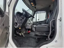 2014 FREIGHTLINER BUSINESS CLASS M2 106