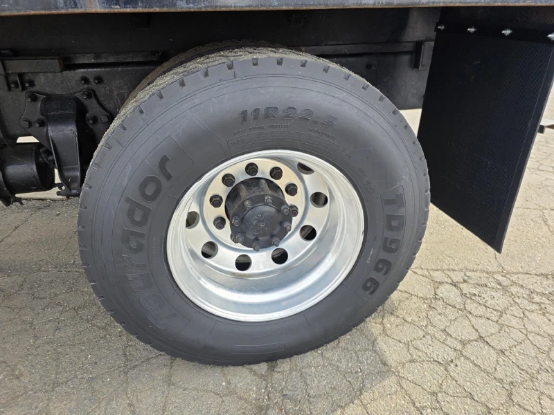 2014 FREIGHTLINER BUSINESS CLASS M2 106