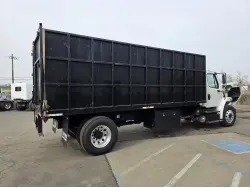 2014 FREIGHTLINER BUSINESS CLASS M2 106