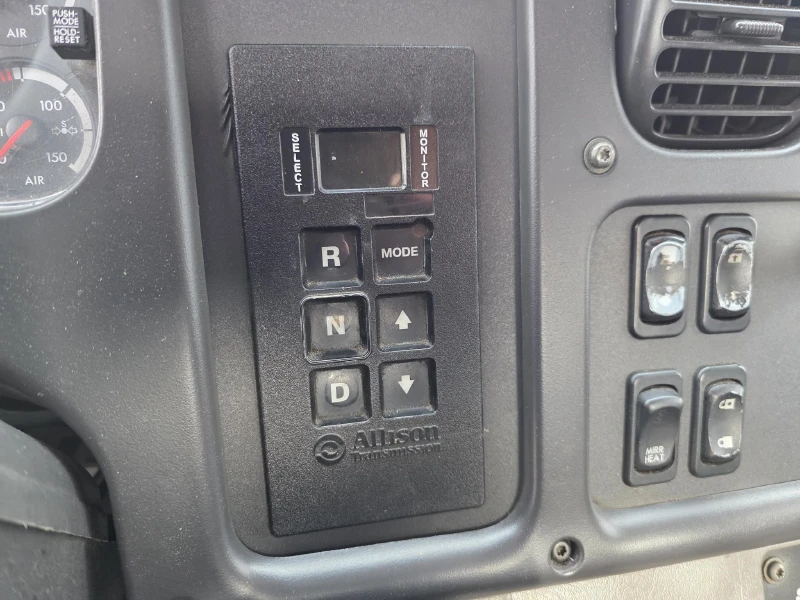 2014 FREIGHTLINER BUSINESS CLASS M2 106