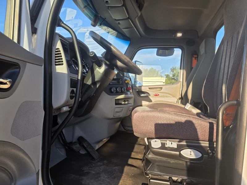 2019 PETERBILT 579