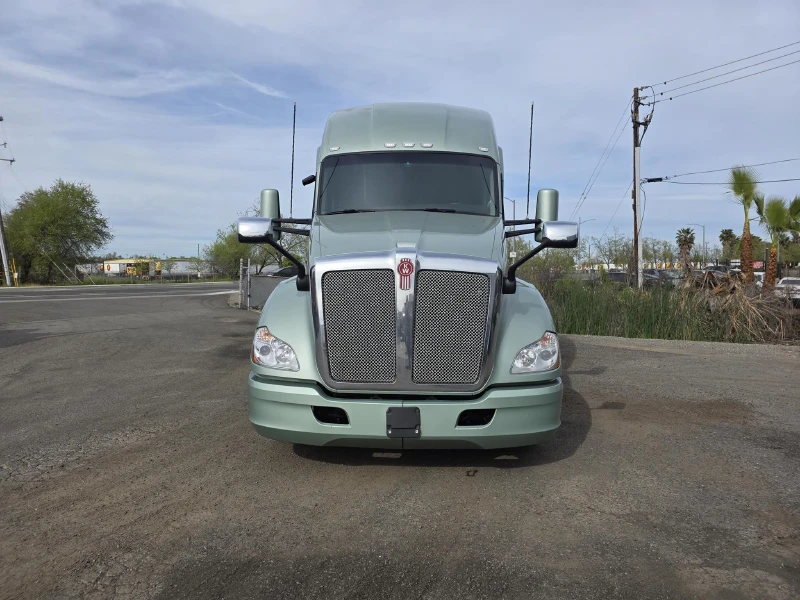 2021 KENWORTH T680