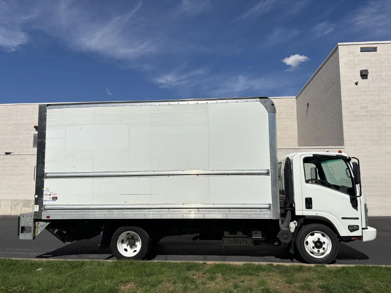 2019 ISUZU NPR HD