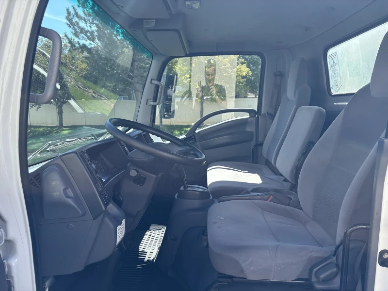 2019 ISUZU NPR HD