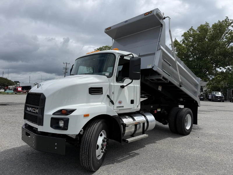 2026 MACK MD6