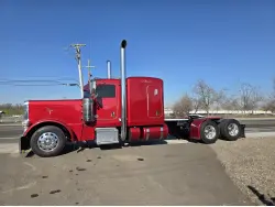 2022 PETERBILT 389