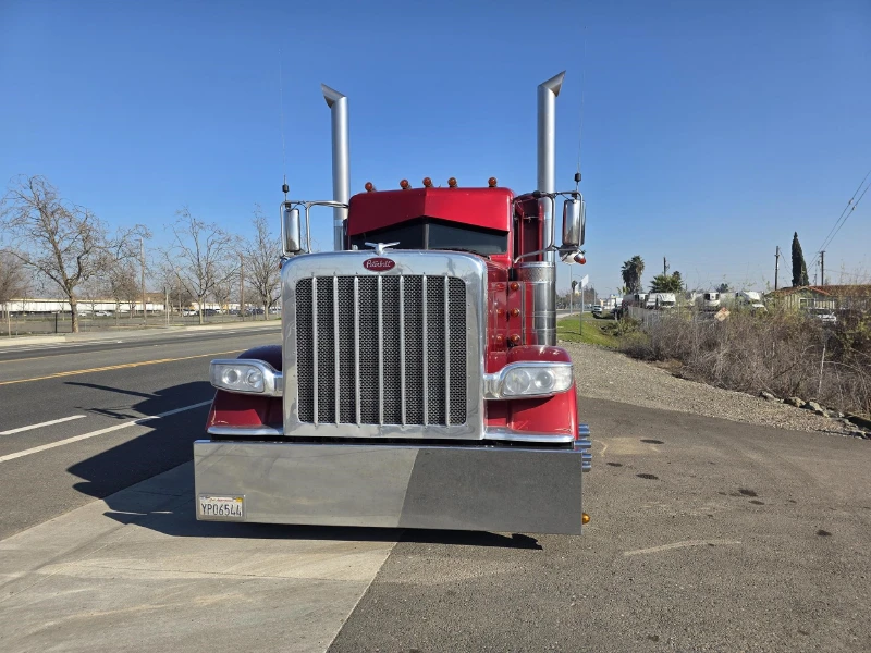 2022 PETERBILT 389