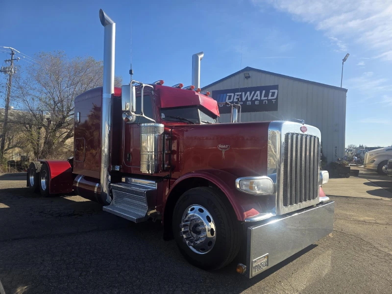 2022 PETERBILT 389
