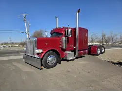2022 PETERBILT 389