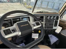 2027 MACK GRANITE 104FR