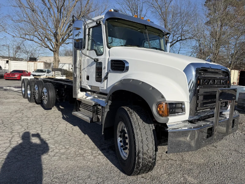 2027 MACK GRANITE 104FR