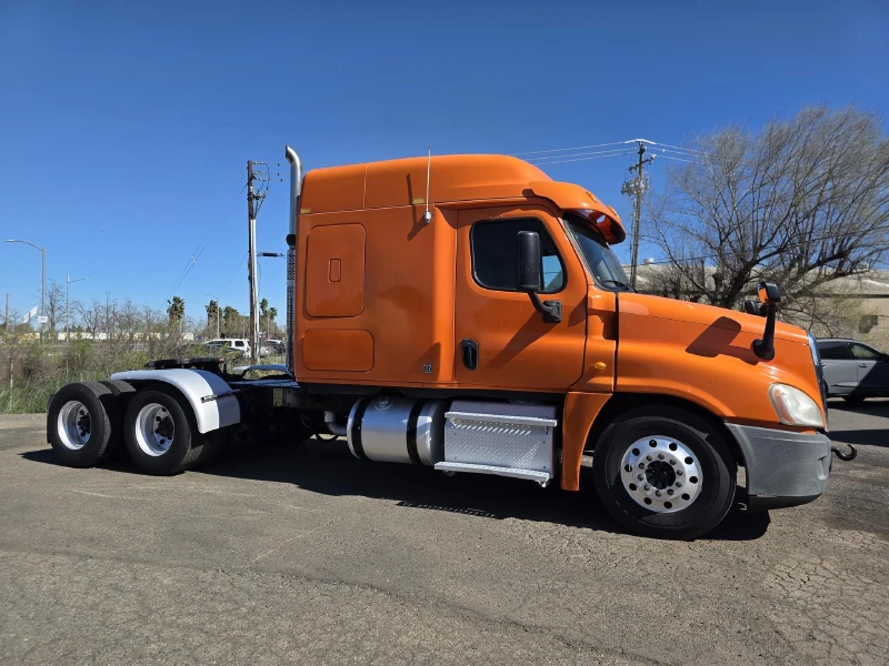 2013 FREIGHTLINER CASCADIA 125