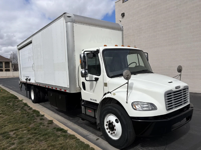 2019 FREIGHTLINER BUSINESS CLASS M2 106