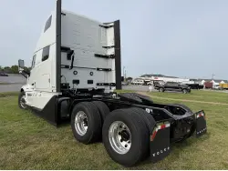 2027 VOLVO VNL64T860