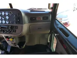 2020 PETERBILT 389