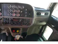 2020 PETERBILT 389