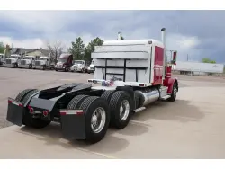 2020 PETERBILT 389