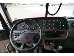 2020 PETERBILT 389