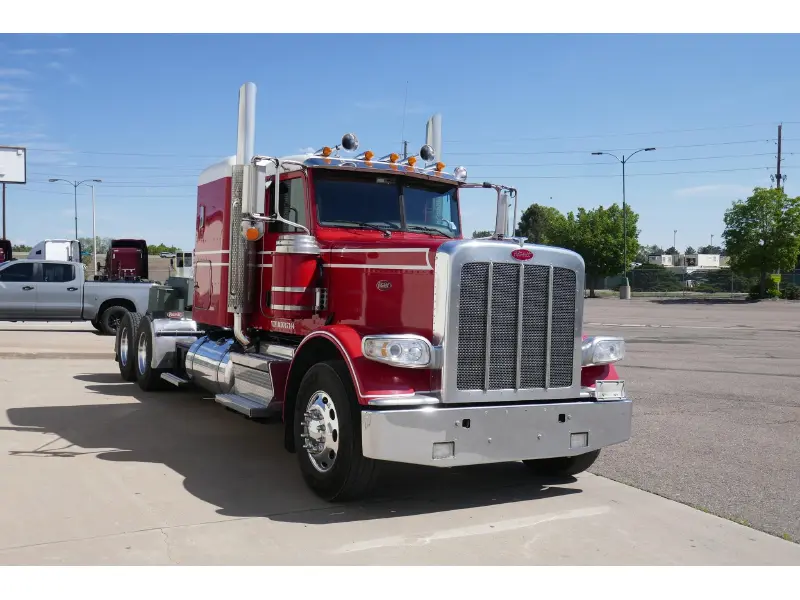 2021 PETERBILT 389
