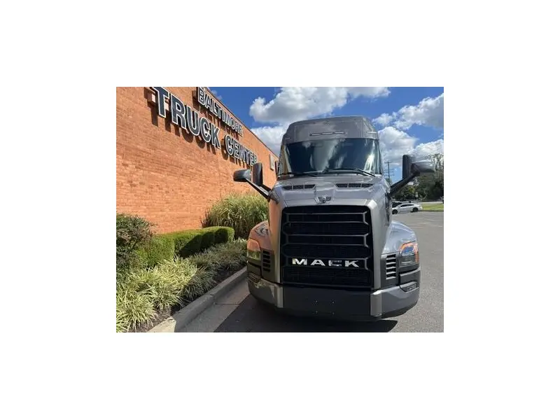 2026 MACK PINNACLE