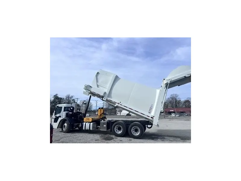 2026 MACK LR613